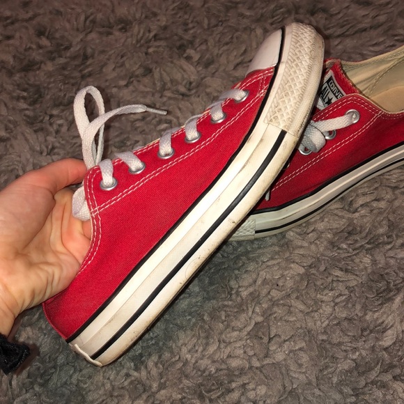 red converse - Picture 4 of 4